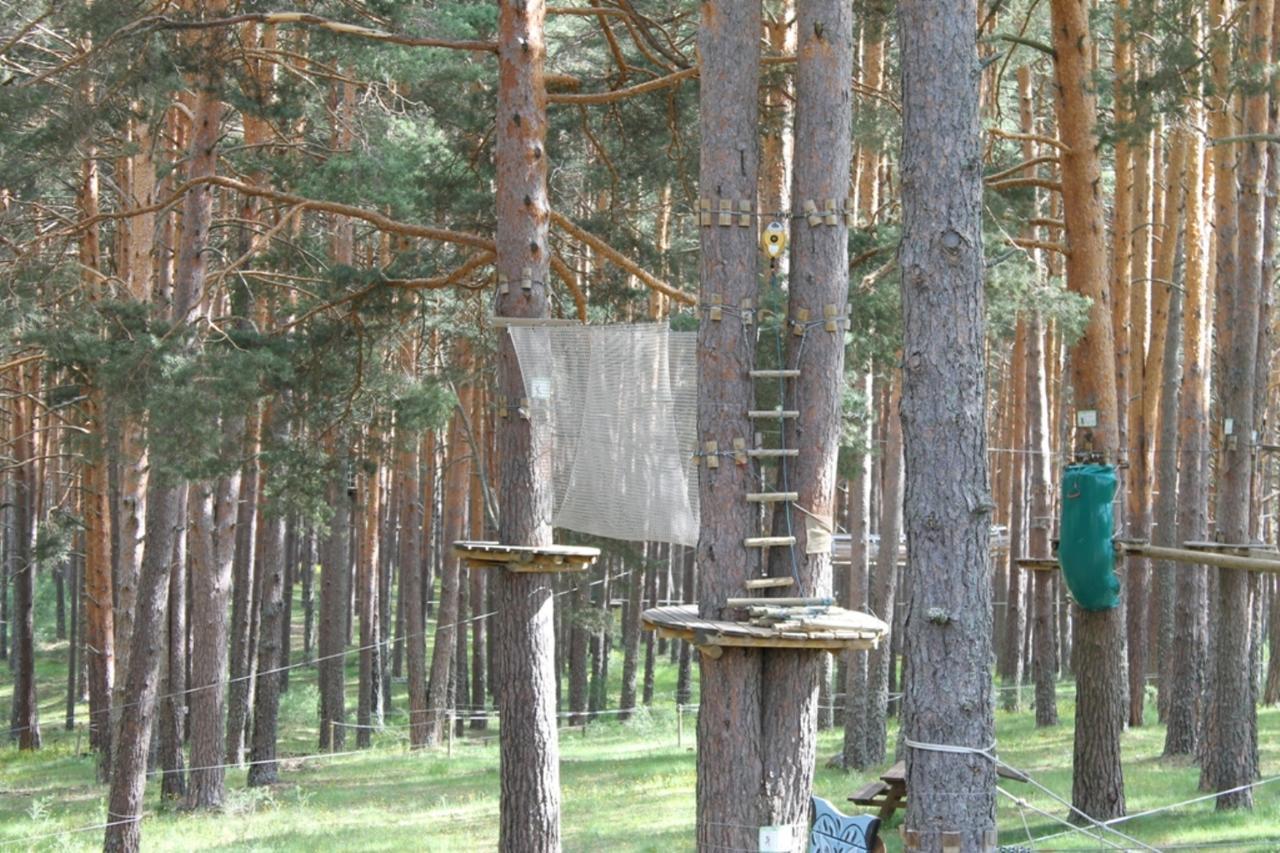 Hostal Rural Luna Y Hostal Rural Lunaposada カンデレダ エクステリア 写真