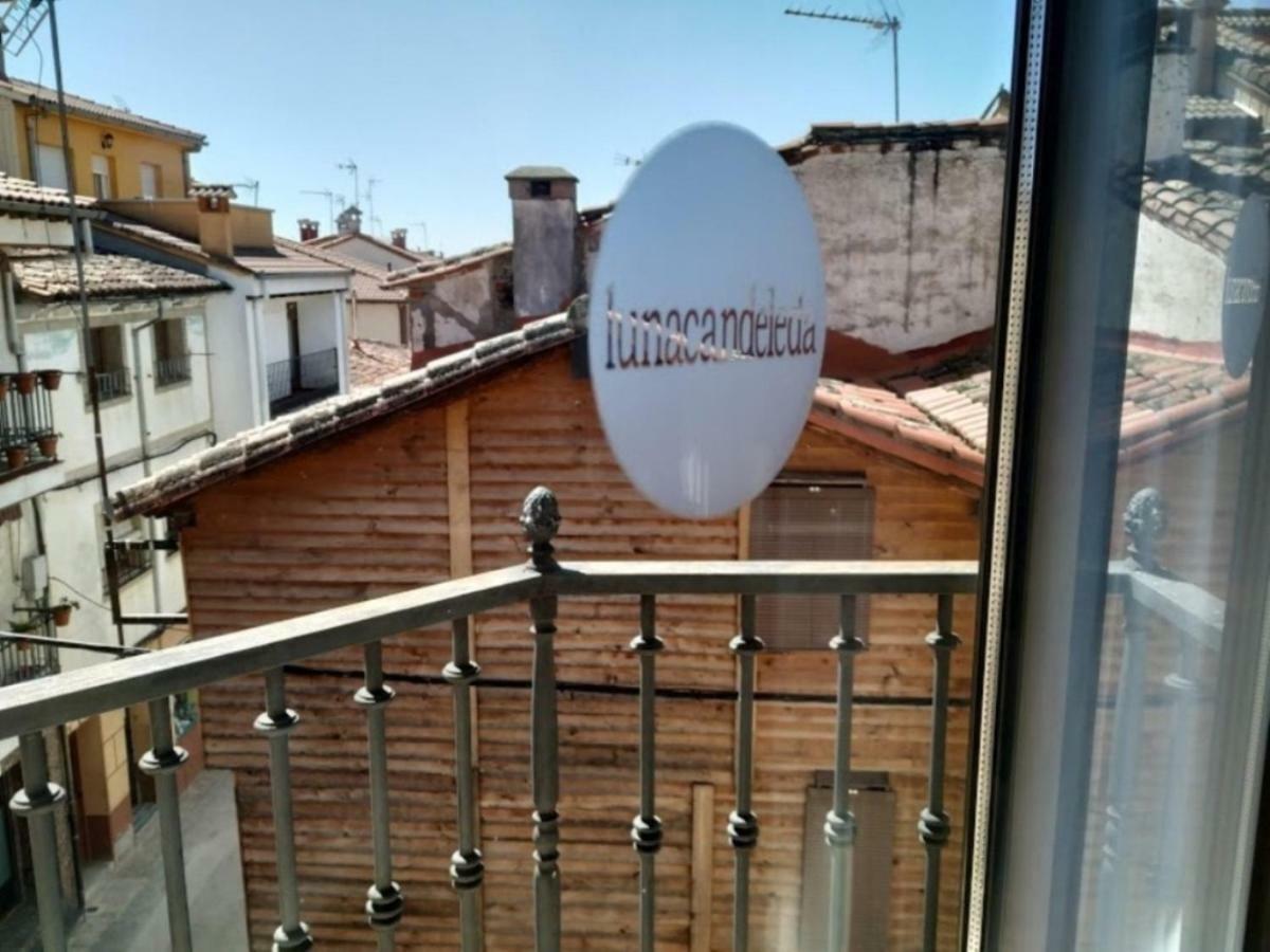 Hostal Rural Luna Y Hostal Rural Lunaposada カンデレダ エクステリア 写真